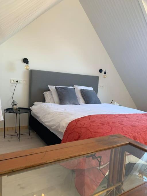 Lovely 1-Bedroom Appartement Le Joyau With Indoor Pool And Sauna Lasne Exteriör bild