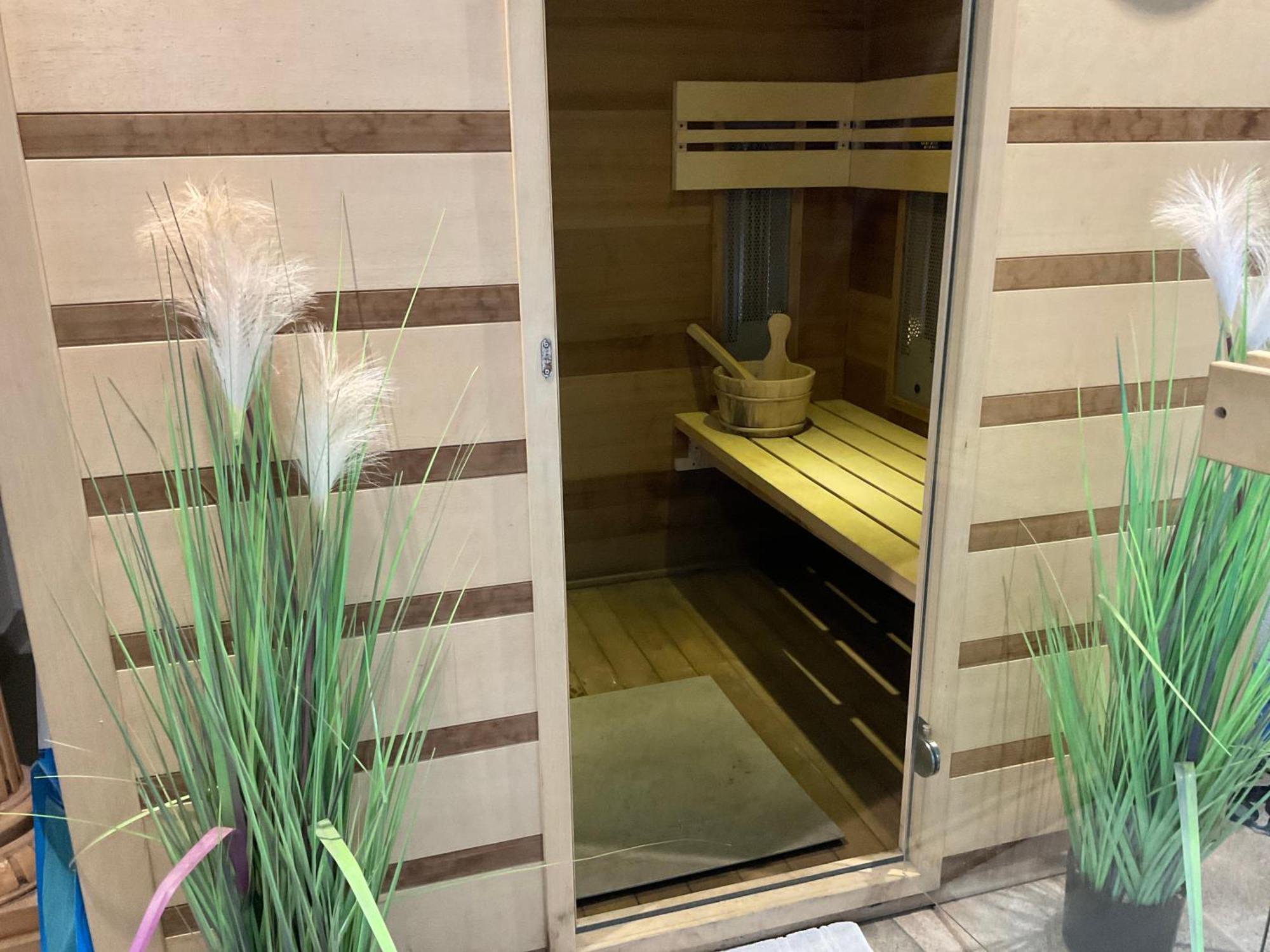 Lovely 1-Bedroom Appartement Le Joyau With Indoor Pool And Sauna Lasne Exteriör bild